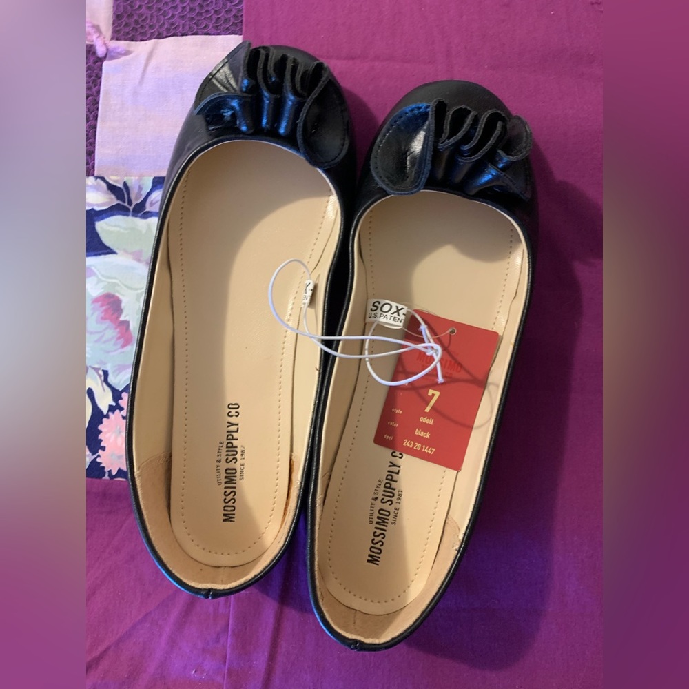 Mossimo flats